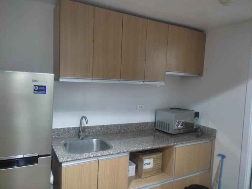 Mactan Airport Cebu Accommodation Lapu-Lapu City Exterior photo